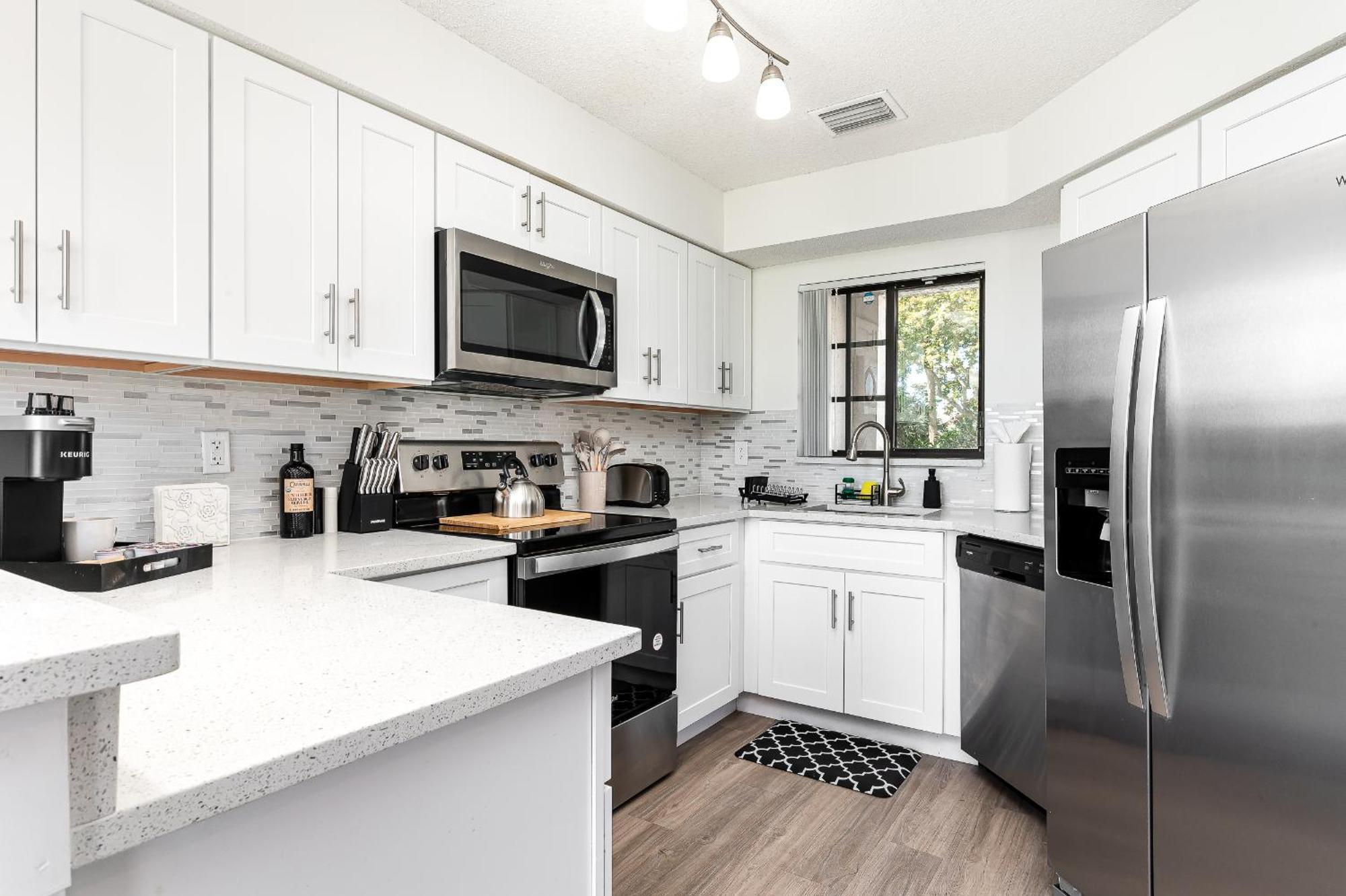 Newly Renovated Townhome With King Bed Delray Beach Ngoại thất bức ảnh